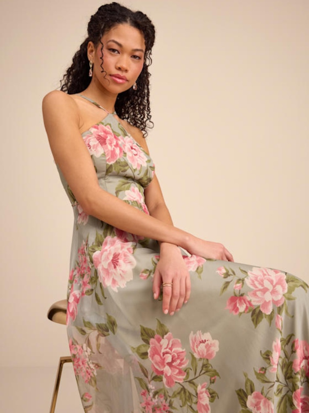 Lulus Romantic Marvel Sage Floral Print Halter Neck Maxi Dress Green - Size L